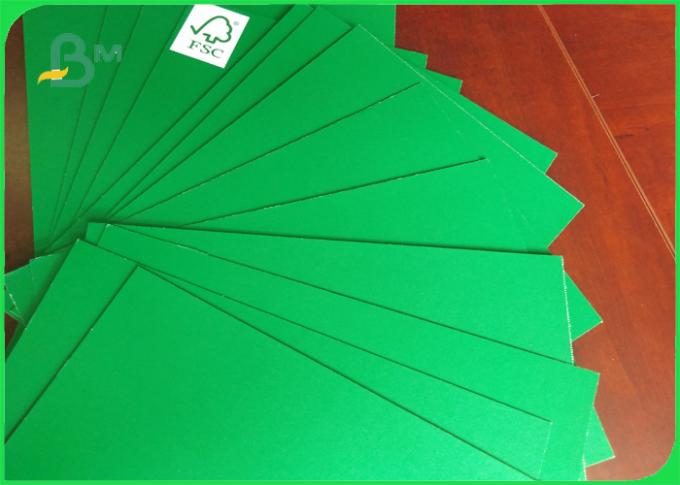 1.2 밀리미터 1.3 밀리미터는 스토리지 박스를 위한 래커된 통 보드 회색 엄격한 판지를 녹색으로 만듭니다