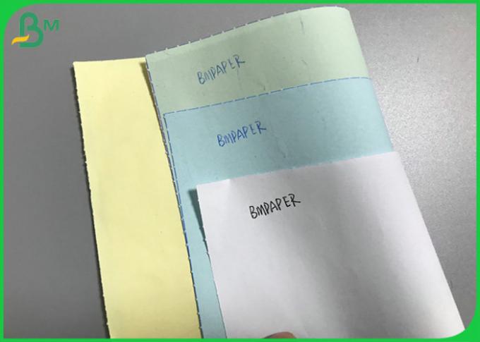 다양한 색상 Ncr 무탄소지 50gsm / 55gsm 인쇄 페이퍼 묶음