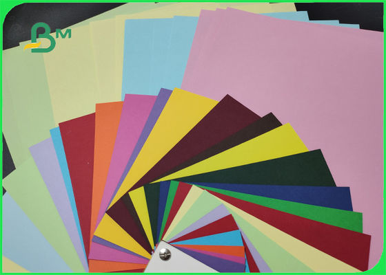 선물 상자 좋은 접히기를 위한 목재 펄프 240gsm 300gsm 색깔 브리스톨 카드