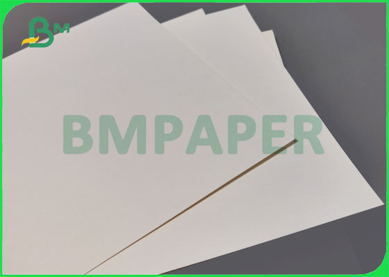 식수 컵 28 동안 PE 하얀 박판 마분지가 조금씩 움직이는 비중 210g + 15g