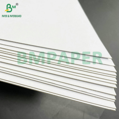 1.8mm 2mm 고직성 두꺼운 카튼 레이미네이트 된 종이판 93x130cm