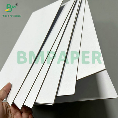 2.5mm 3mm 겹면 코팅된 딱딱한 흰색 종이판 선반 디스플레이 1.2 x 2.1m