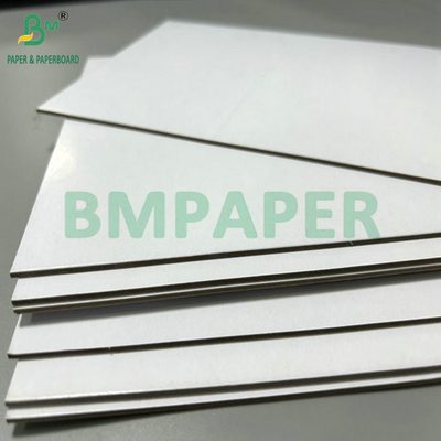 2.5mm 3mm 겹면 코팅된 딱딱한 흰색 종이판 선반 디스플레이 1.2 x 2.1m