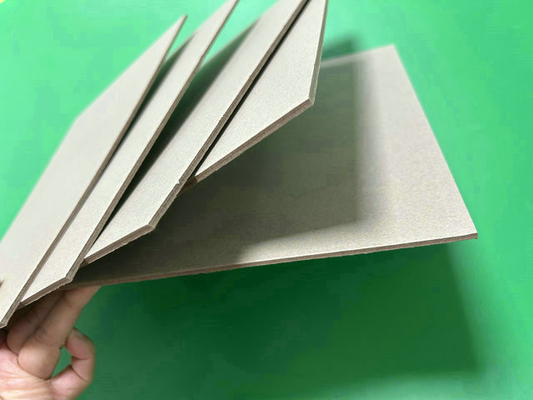 72x102cm 2mm 2.5mm Smooth Surface Grey Chipboard For Making Carton 이 있습니다