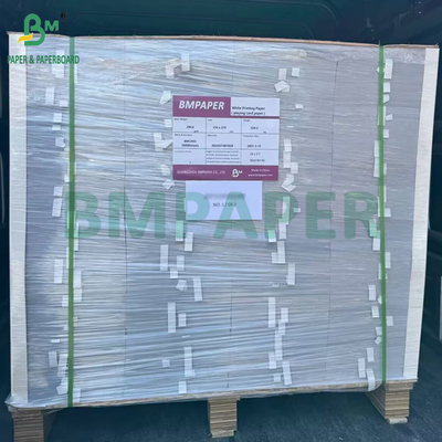 글자 크기 블랙 코어 플레이 카드 종이 290gsm 310gsm 게임 카드 시트