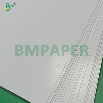 330gm 블랙 코어 반짝이는 이중 면 코팅 게임 카드 종이 프로 포커 대회