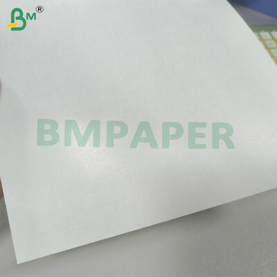 310gsm 블랙 코어 플레이 카드 종이 린 엠브로스 된 마무리 우수한 강도 및 내구성