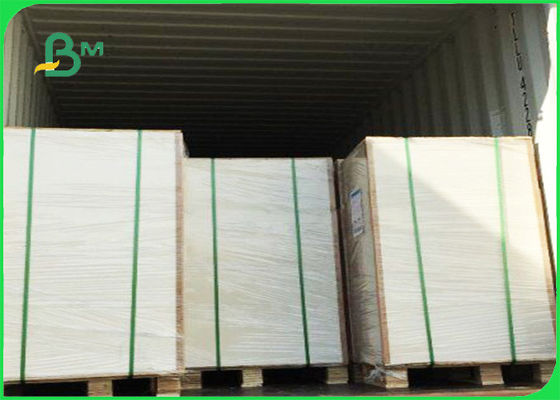 FSC는 포장을 위한 회색 뒤를 가진 250gsm 300gsm 350gsm에 의하여 입힌 이중 널을 증명했습니다