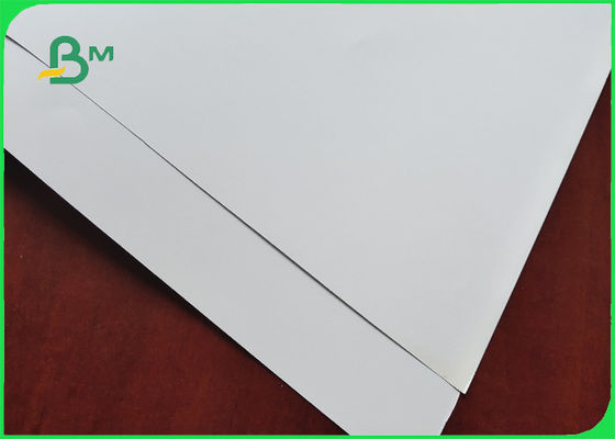 FSC 실크 매트 종이 100/115/120/150/300GSM는 좋은 반반하게 해 효력을 인쇄하